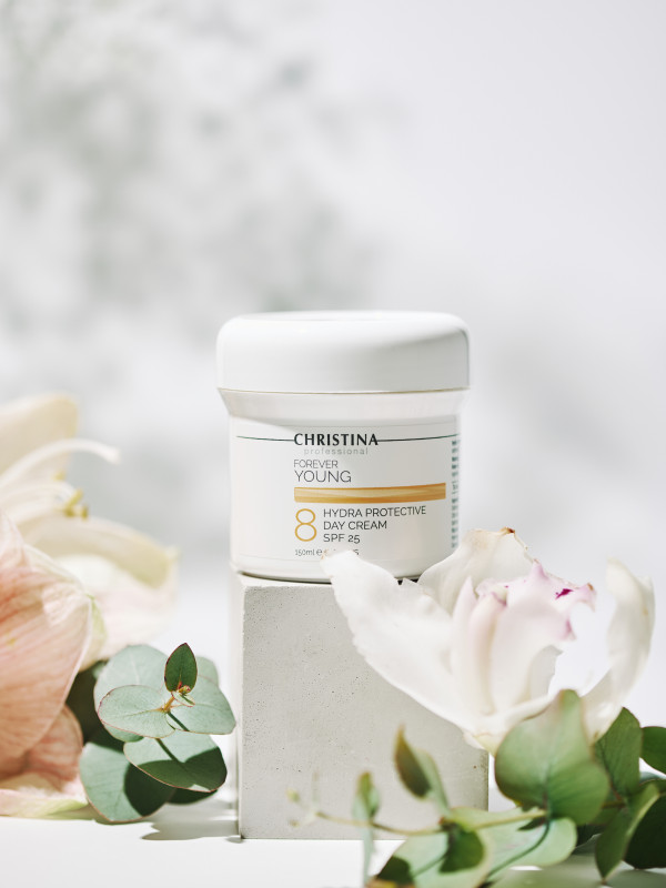 Дневной гидрозащитный крем SPF 25 Christina